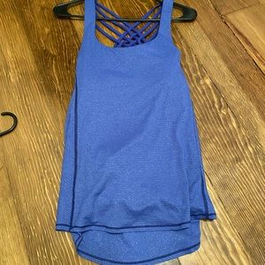 Lululemon Free to be Wild tank size 6